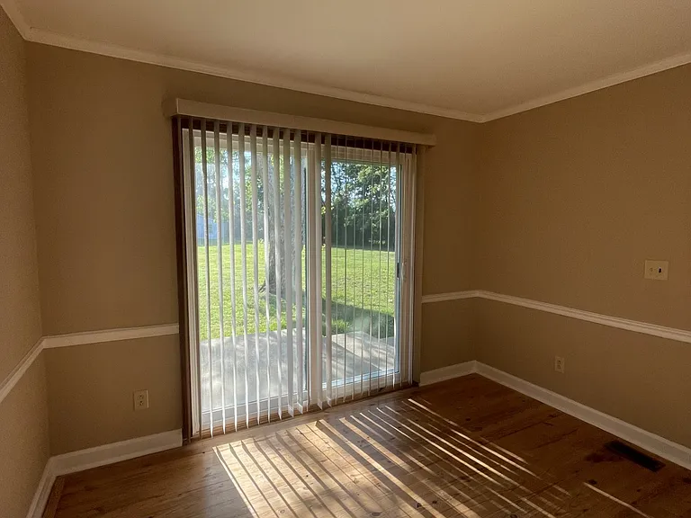 1807 Old Lascassas Rd — Photo 3