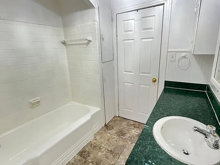 800 Audra Ln — Photo 24