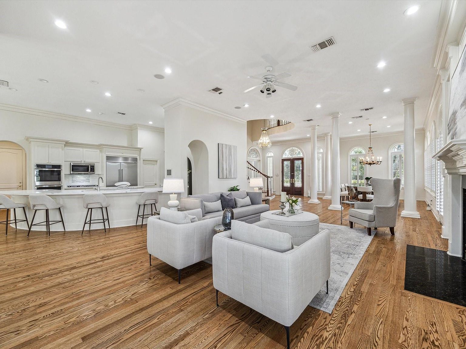 38 Scotsmoor Ct