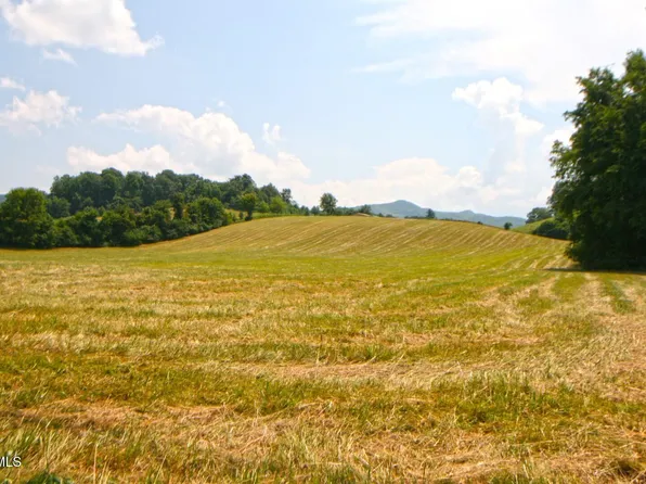 637 Long Hollow Rd, Elizabethton, TN 37643
