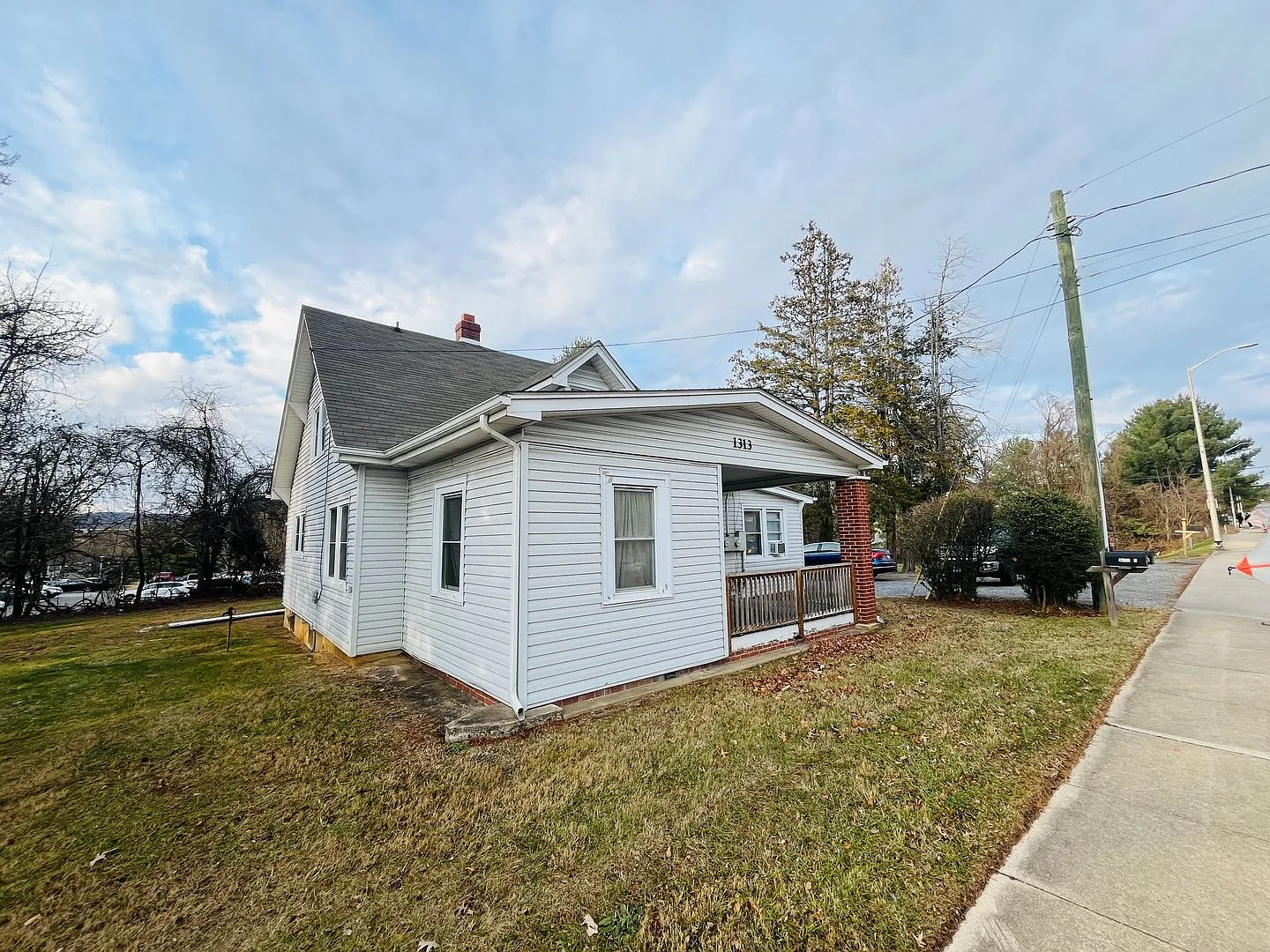 1115DB - 1309-1315 N. Main St. - M — Photo 3