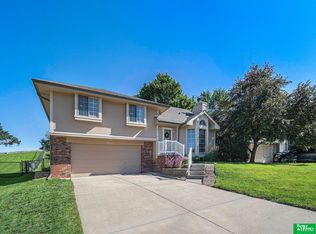 15310 Spencer St, Omaha, NE 68116