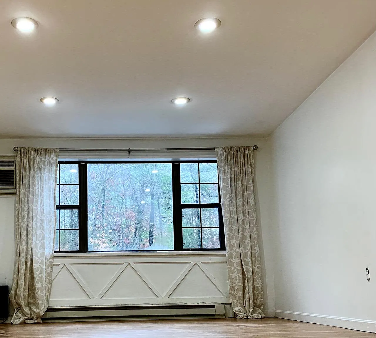 53 Swanson Ct — Photo 1