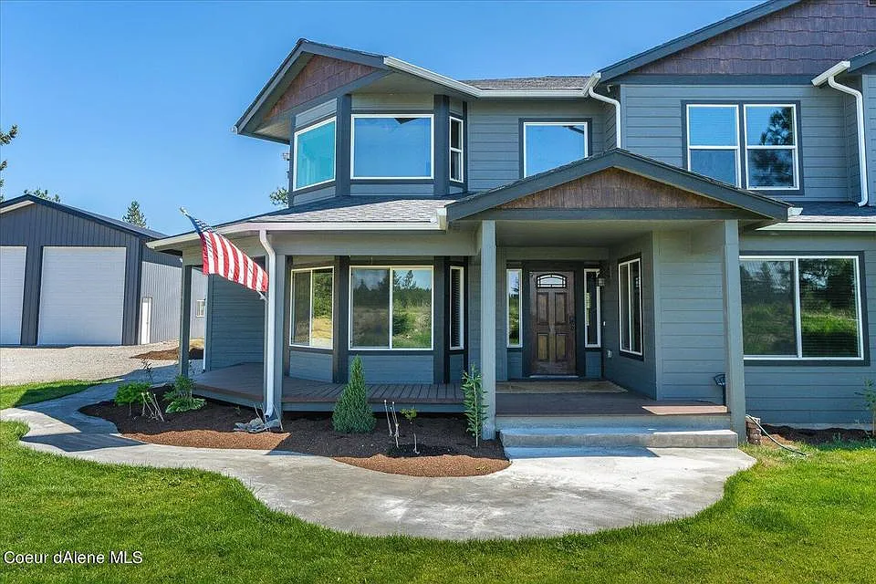6 bed, 3711 sqft, $3,800 — Photo 3