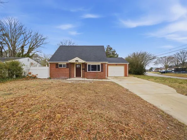 553 Lavender Ln, Virginia Beach, VA 23462