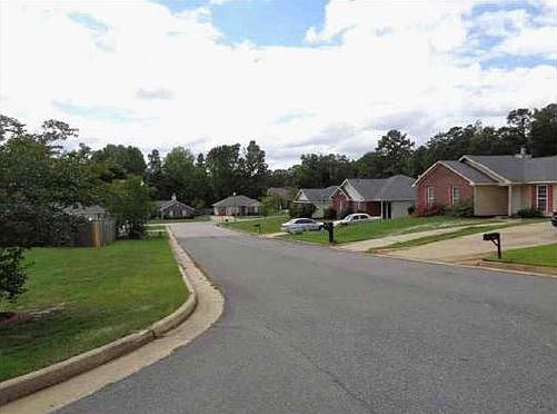 2nd image of 108 Mitchell Ridge Pl