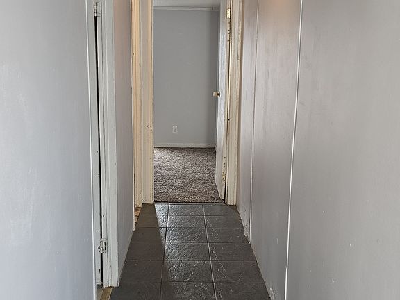 4th image of 3301 N Quincy St #11