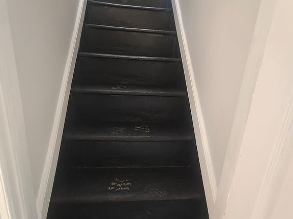 5th image of 404 W 6th St