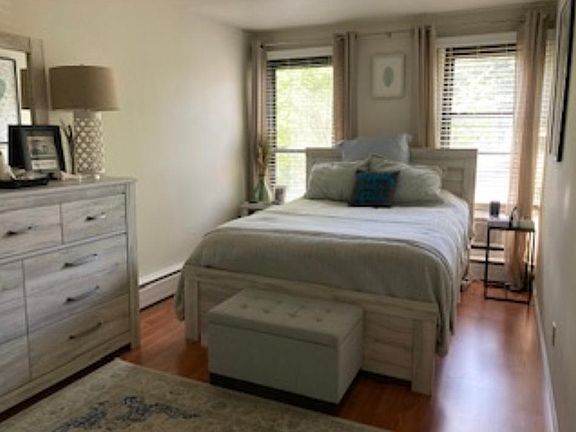 5th image of 18 Juniper St APT 49