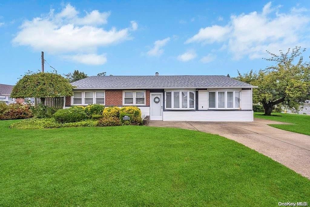 2497 Balsam Avenue, East Meadow, NY 11554 | Zillow