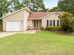 6962 Melbourne Dr, Fayetteville, NC 28314
