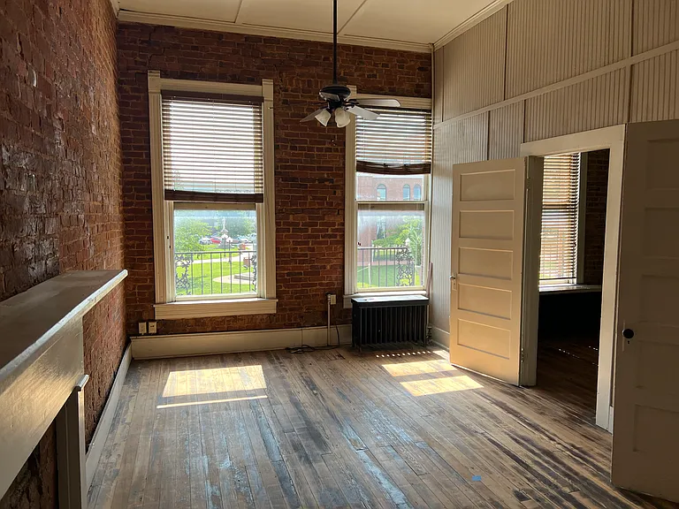 116B N Market St #B — Photo 15