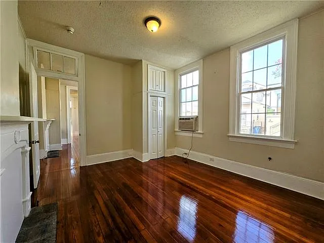 2931 Baronne St — Photo 9