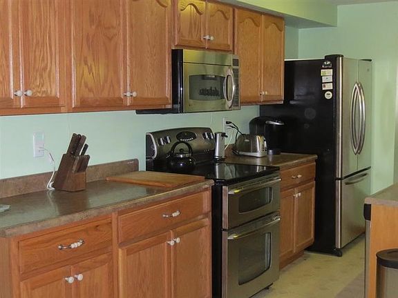 3rd image of 5301 Wakefield Dr