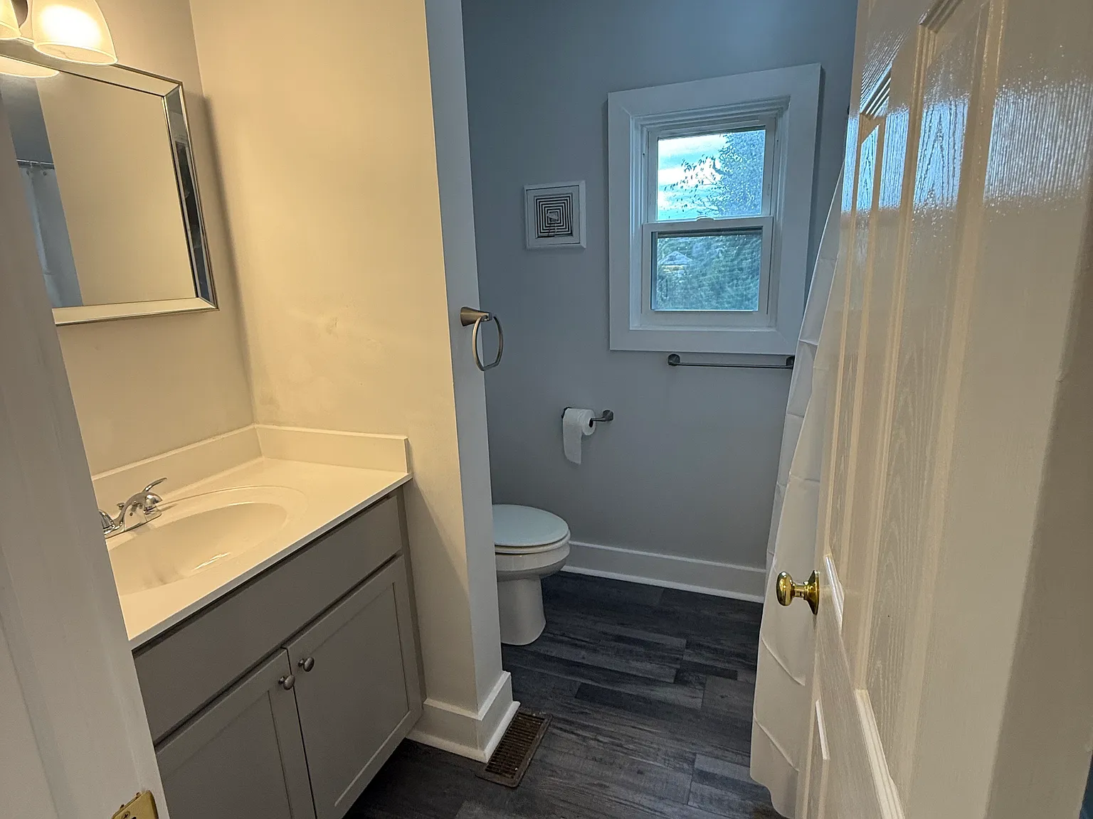 3 bed, 1000 sqft, $1,400 — Photo 3