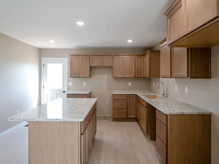 4325 Dawn St — Photo 6