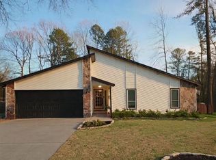 1366 Gray Rock Dr, Marietta, GA 30066