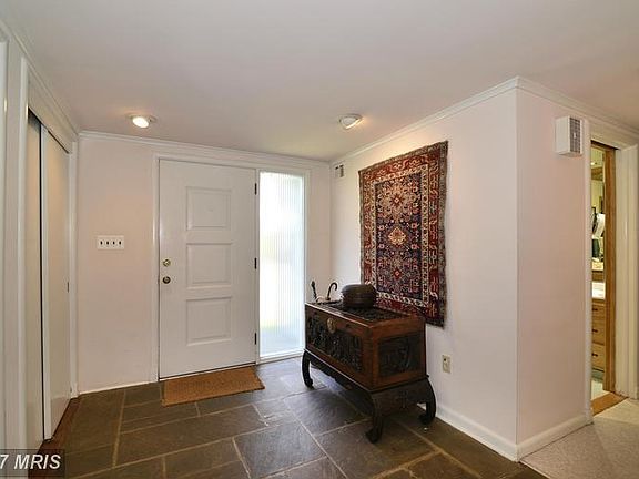 3rd image of 3501 Farm Hill Dr