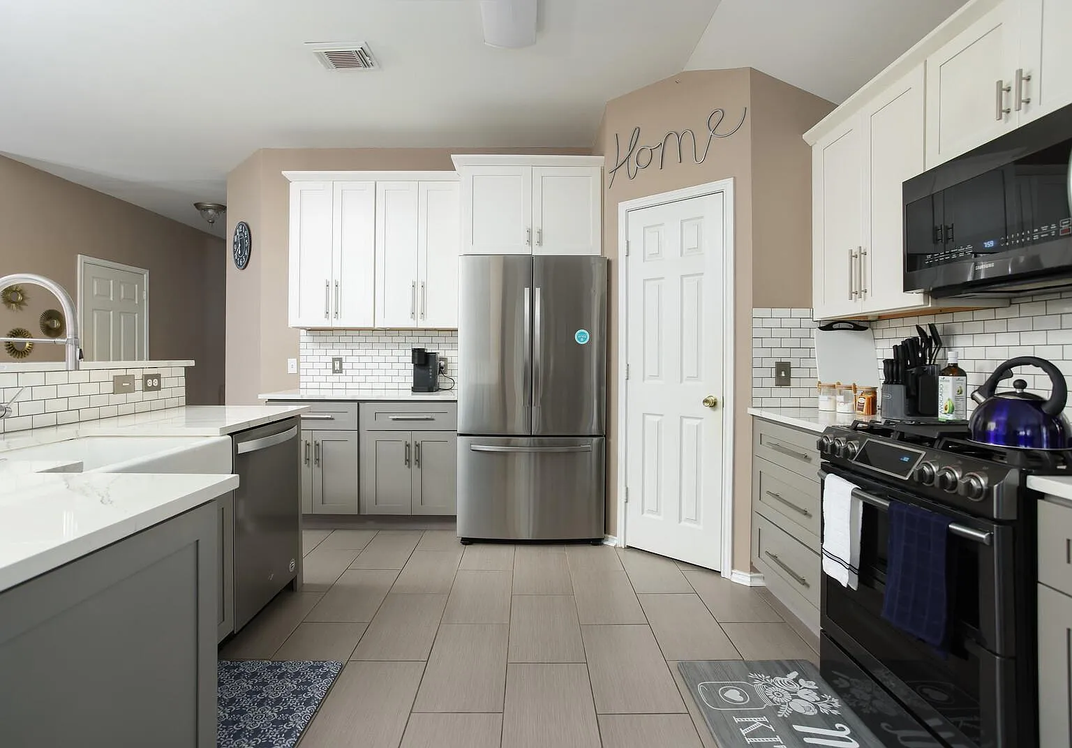 3 bed, 1798 sqft, $3,000 — Photo 3