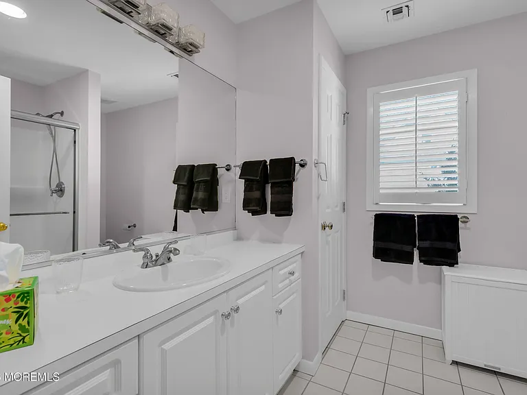 79 Riverdale Ave — Photo 15