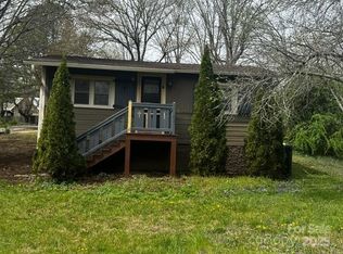 103 Gragg St, Black Mountain, NC 28711