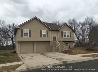 936 S Kisner Dr, Independence, MO 64056