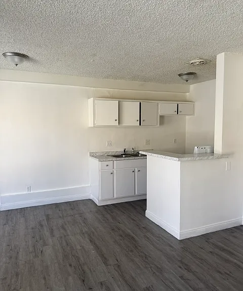 1827 W Sumac Ln #2 — Photo 1