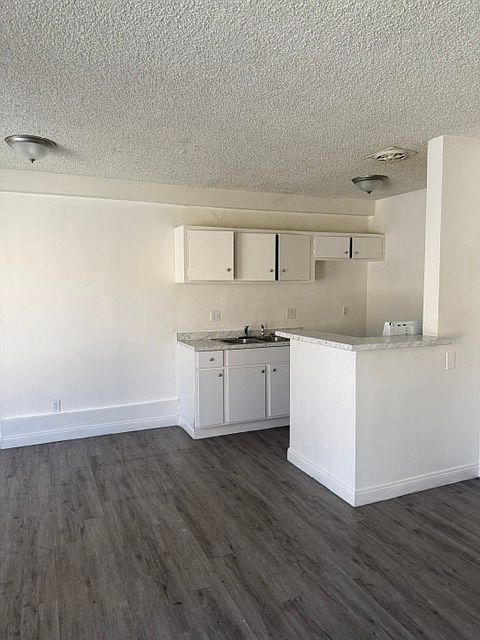 1st image of 1827 W Sumac Ln APT 2