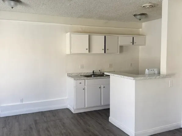 1827 W Sumac Ln APT 2, Anaheim, CA 92804