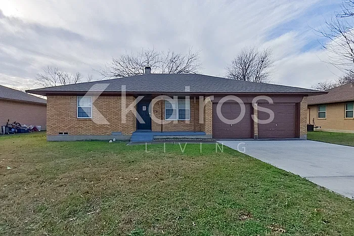 738 Willowood Ln
