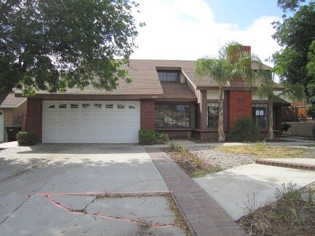 1st image of 12193 Zinnia St