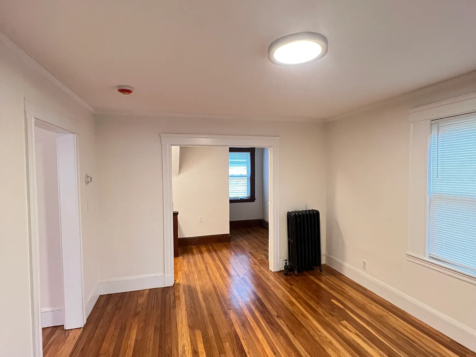 3 bed, 1300 sqft, $3,600 — Photo 4