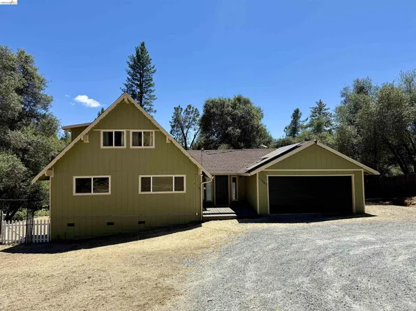 17083 Mountain Side Dr, Soulsbyville, CA 95372