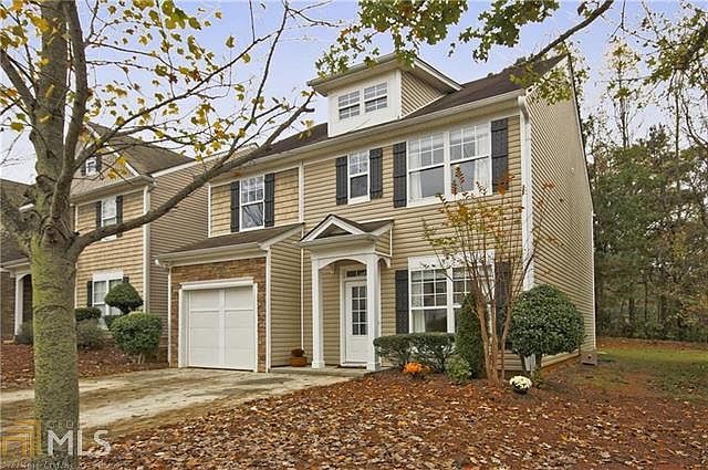 2nd image of 453 Marsh Lake Rd