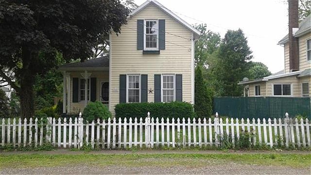 1st image of 2606 South St