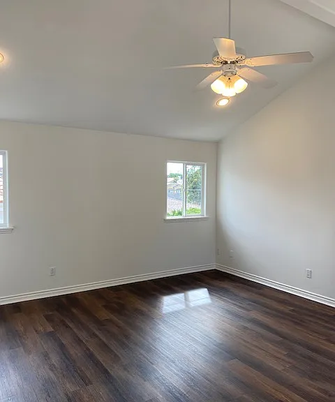 2012 Huntington Ln #A — Photo 33