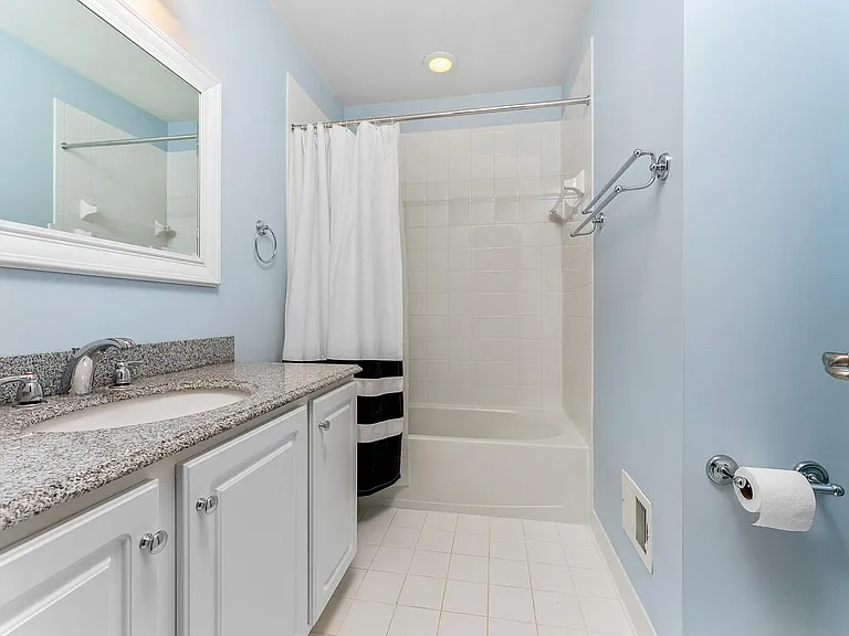 8032 Reserve Way — Photo 9