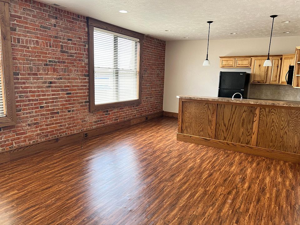 Living Room/Kitchen Area
