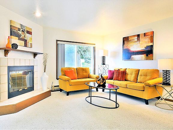 5th image of 4202 Factoria Blvd SE APT D8
