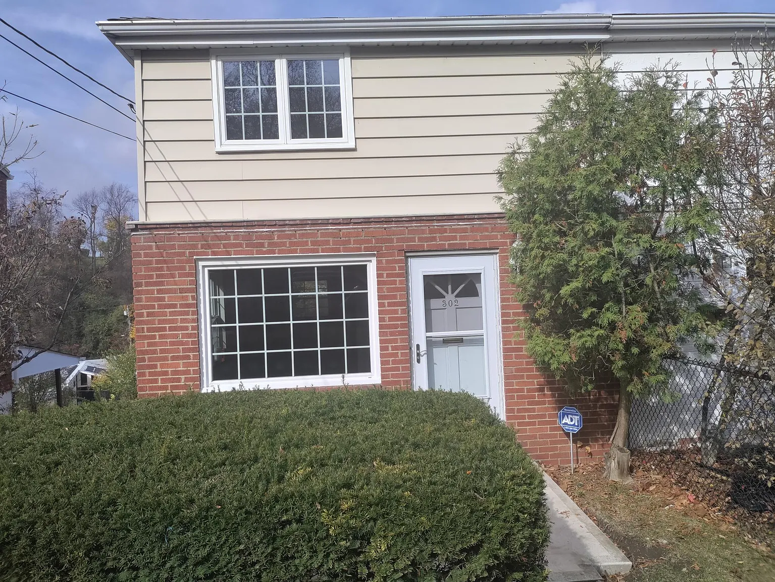 302 San Juan Dr photo 1