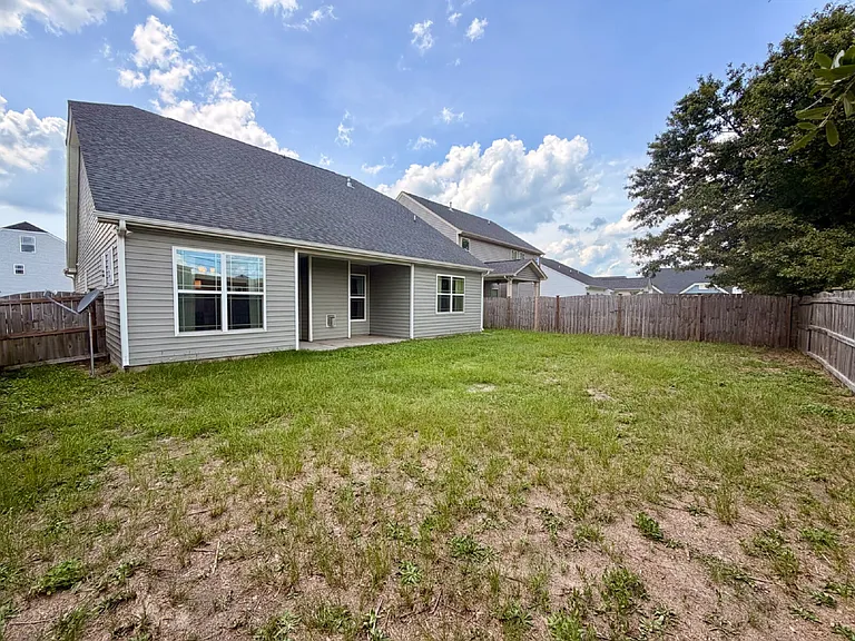 628 Colston Ln — Photo 29