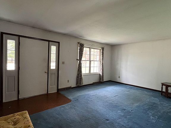 2nd image of 637 E 8th St Lot 10