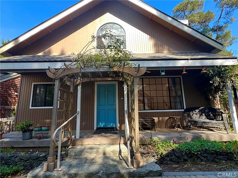 1530 Emerson Rd — Photo 3