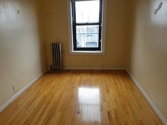 Rented by Alma Realty Corp. | media 2