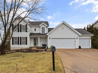 6111 Frontenac Pointe Ct, Saint Louis, MO