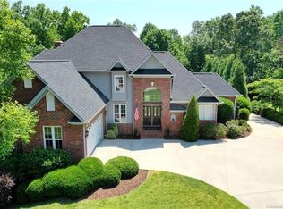 2013 Tomshire Dr, Gastonia, NC 28056