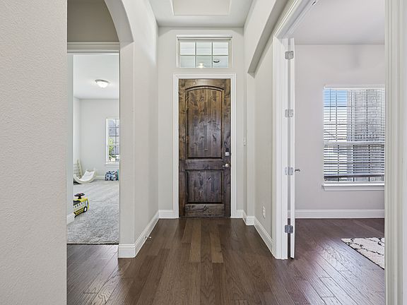 4th image of 1656 Pegasus Dr