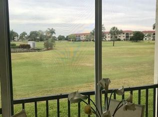 49 High Point Cir S APT 109, Naples, FL 34103