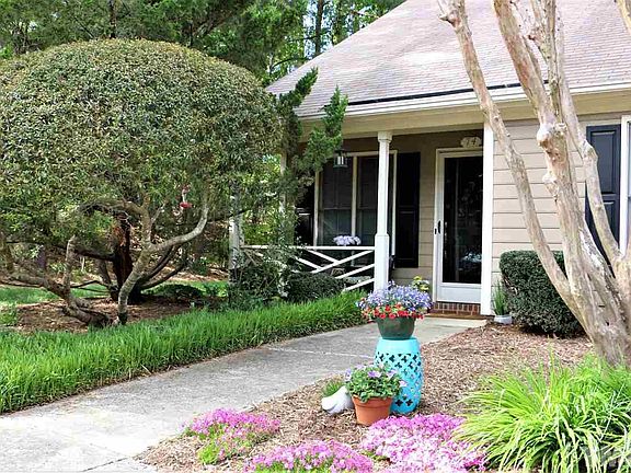 4th image of 74 Crystal Oaks Ct