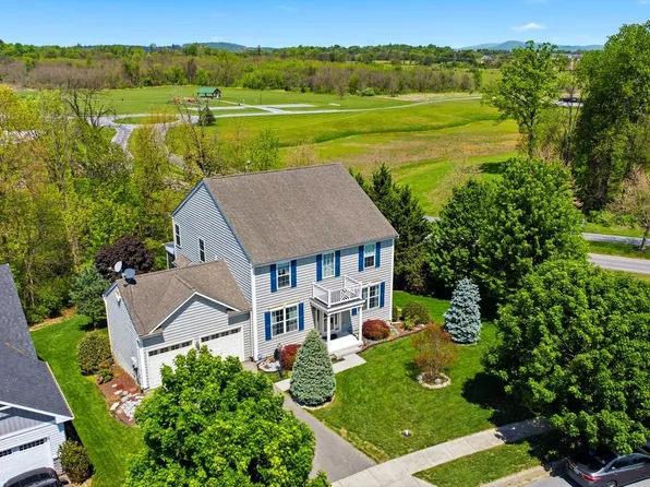 86 Cape Cod Cir, Martinsburg, WV 25403